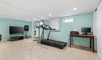 14 Evans Ave, Albertson, NY 11507