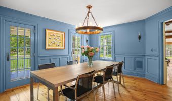175 Cat Rock Rd, Cos Cob, CT 06807