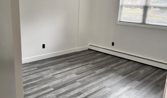 1109 Waterbury Rd APT 1A, Cheshire, CT 06410