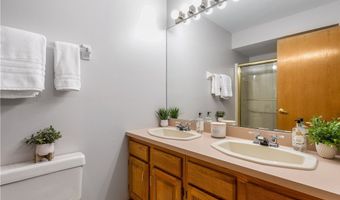 1420 Towne Square Dr, Allison Park, PA 15101