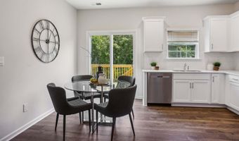 608 Country Oak Dr, Weaverville, NC 28804
