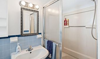 1108 Anchor Ave, Beachwood, NJ 08722