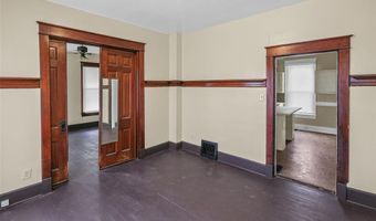 912 Tremont St, Alton, IL 62002