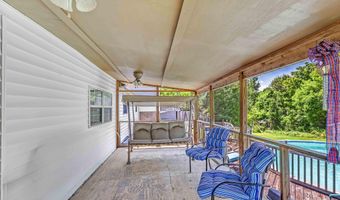958 W Hunt Rd, Alcoa, TN 37701