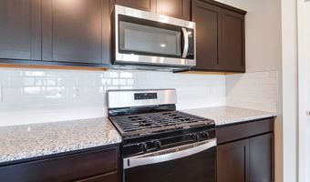 60 Cider Mill Dr, Ashville, OH 43103