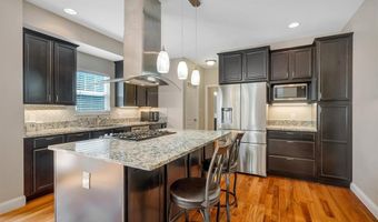 306 Essen Ln, Ballwin, MO 63021