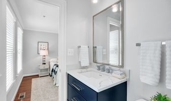 1818 POTOMAC GREENS Dr, Alexandria, VA 22314