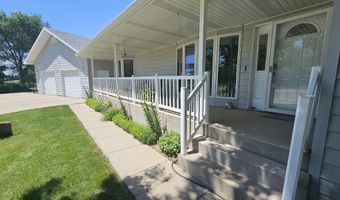 512 W Melgaard Rd, Aberdeen, SD 57401