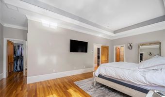 55 Wilbur Rd, Lincoln, RI 02865