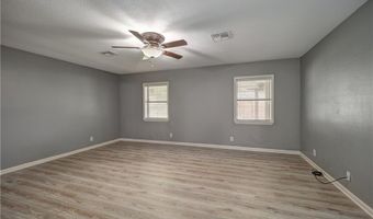1540 W Deberry Ave, Aransas Pass, TX 78336
