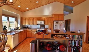 6 Chondell Dr, Cody, WY 82414