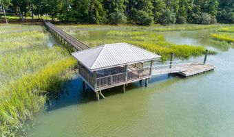 2710 Bluestem Dr, Beaufort, SC 29902
