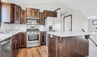 805 Prateria Ave, Avon, MN 56310