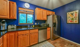 7673 Woodmere Dr 27, Athens, OH 45701