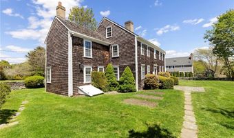 6 Baldwin Rd, Middletown, RI 02842