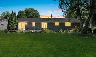 2407 S CLOVER Ln, Appleton, WI 54915