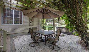 160 School Land Woods Rd, Exeter, RI 02822