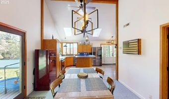 98393 E COUGAR Ln, Brookings, OR 97415