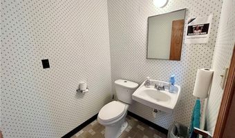 944 Lake Ave, Ashtabula, OH 44004