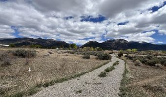 45 Las Animas Rd, Arroyo Seco, NM 87514