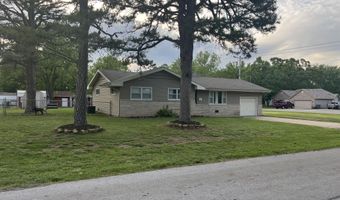 1307 Porter Ave, Aurora, MO 65605