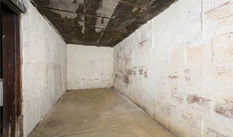 2984 Massillon Rd, Akron, OH 44312