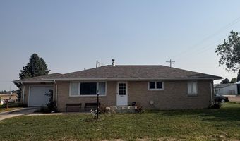 117 2ND Ave, Albin, WY 82050
