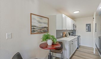 2539 E 10TH St, Cheyenne, WY 82001