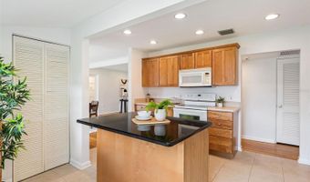 1811 MAPLEWOOD Dr, Orlando, FL 32803