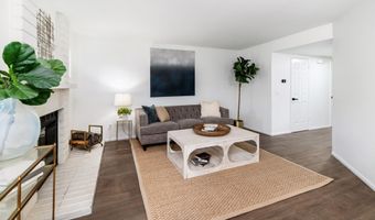 6882 Alderwood Dr, Carlsbad, CA 92011