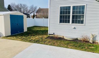 500 Cobblestone Ct Ct, Egg Harbor Twp., NJ 08234