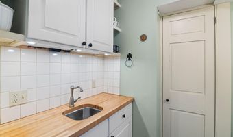 301 Maple St, Brattleboro, VT 05301