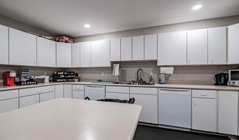 2 Windsor Dr, Alfred, ME 04002