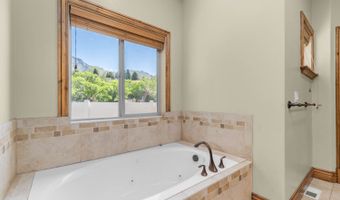 13 E SLEDHILL Cir N, Alpine, UT 84004
