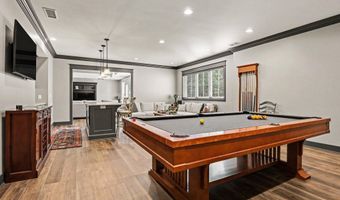 547 Roundtree Dr NE, Ada, MI 49301