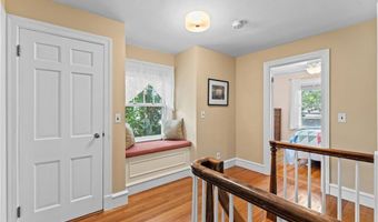 237 Highland Ave, Warwick, RI 02886