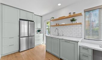 3022 Russell St, San Diego, CA 92106