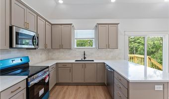 17 Westmorland Dr, Bella Vista, AR 72714