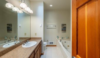 1323 VILLAGE Loop, Bandon, OR 97411