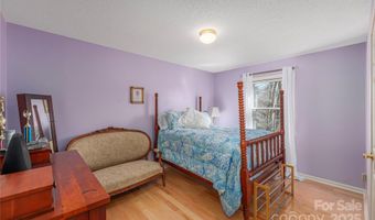 32 Foxberry Dr, Arden, NC 28704