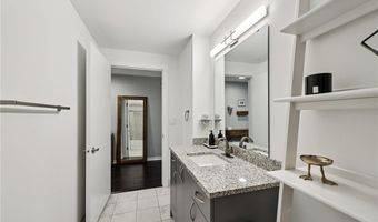 1240 S 2nd St 411, Minneapolis, MN 55415