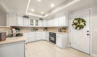 6171 E Morningview Dr, Anaheim, CA 92807