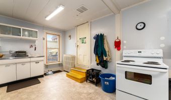 19 Cottage St, Bar Harbor, ME 04609