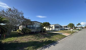 905 Dogwood Dr, Barefoot Bay, FL 32976