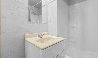 607 Olive Ln, Ambridge, PA 15003