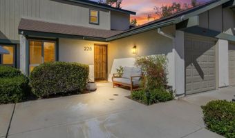 228 Crestview Gln, Escondido, CA 92026