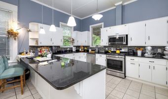 415 N Main St, Bishopville, SC 29010