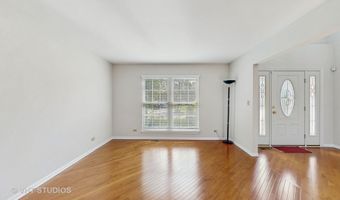 1291 White Chapel Ln, Algonquin, IL 60102