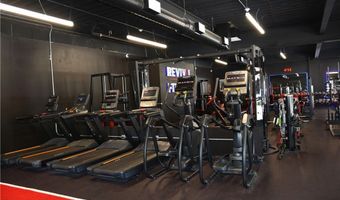 800 Oaklawn Ave, Cranston, RI 02920