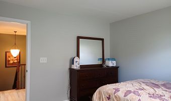 25501 EMERSON OAKS Dr, Aldie, VA 20105